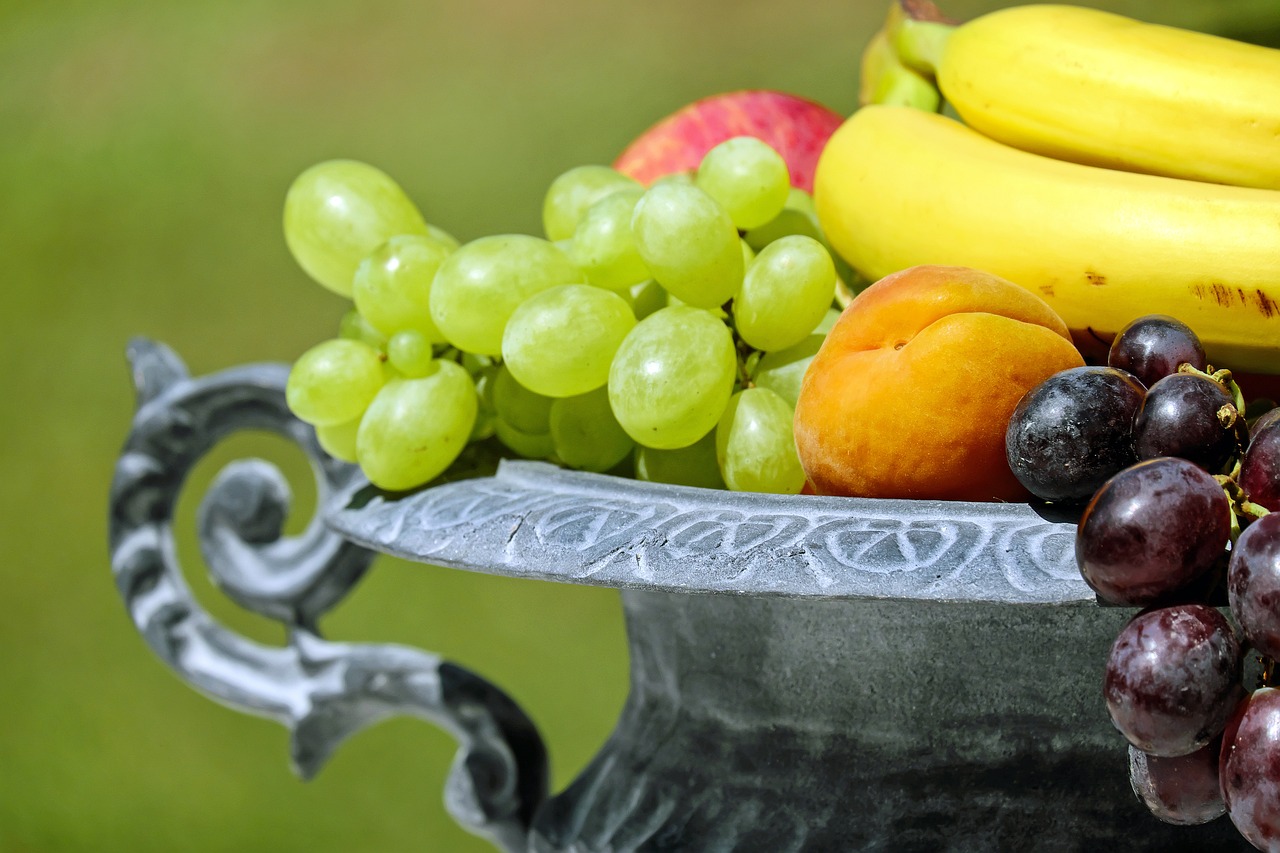 How to Draw a Bowl of Fruit: Step-By-Step Guide